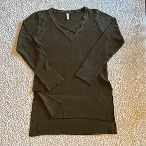 Wishlist Olive Green Split Hem Long Sleeve Sweater Tunic
